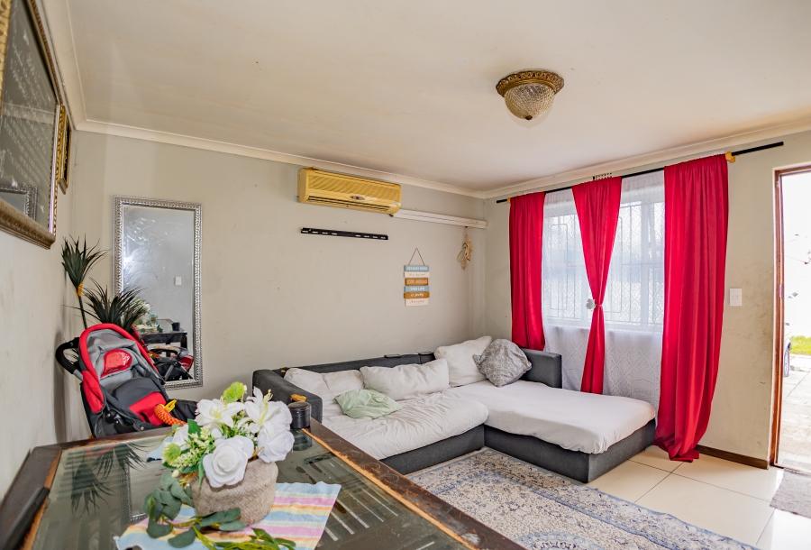 2 Bedroom Property for Sale in Belhar Western Cape